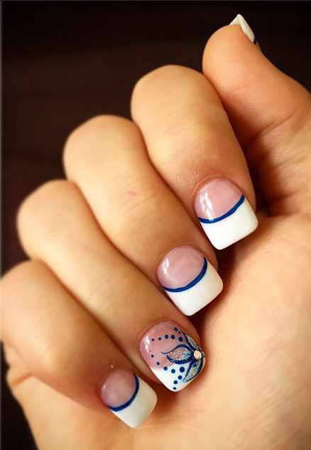 manicure with a pattern on the ring finger маникюр с рисунком на безымянном пальце