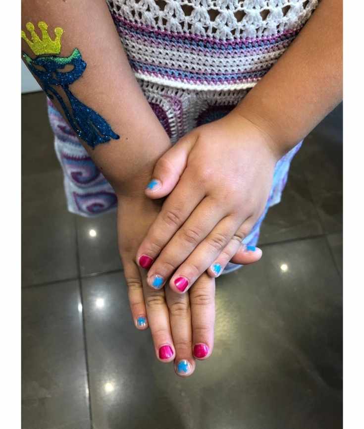 Детский маникюр на коротких ногтях