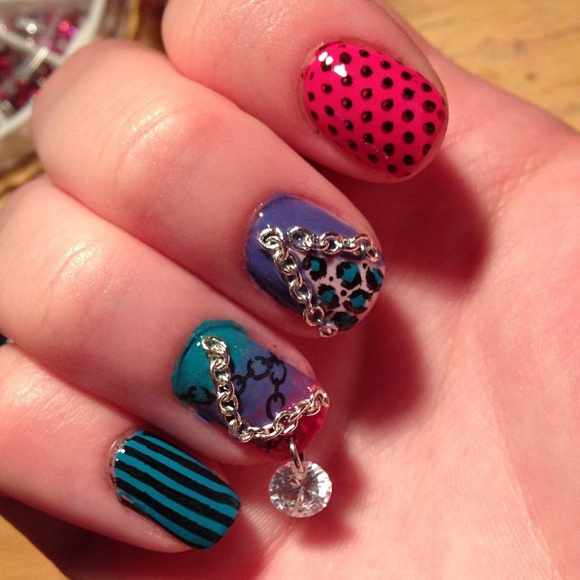 Nail piercing photo пирсинг ногтей nail design piercings