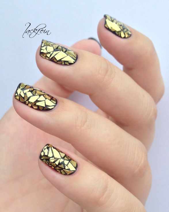золотой дизайн ногтей осколки стекла
