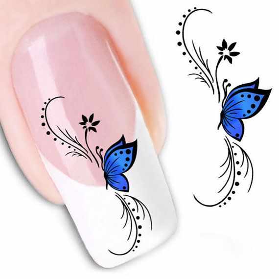 маникюр с рисунком бабочек на ногтях