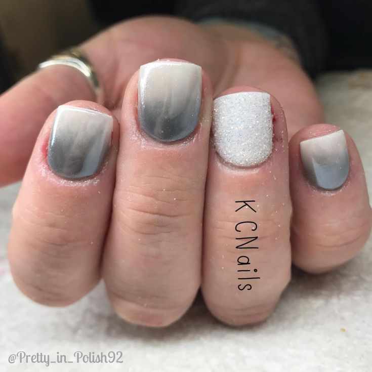 белый дизайн ногтей