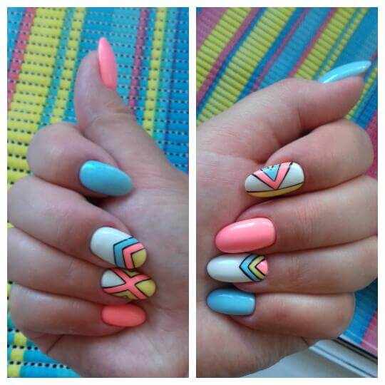 nail art with a geometric pattern 2017