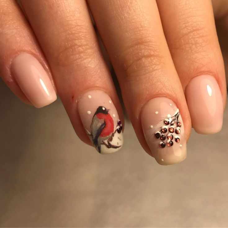 Рисунок снегирей или рябины на ногтях