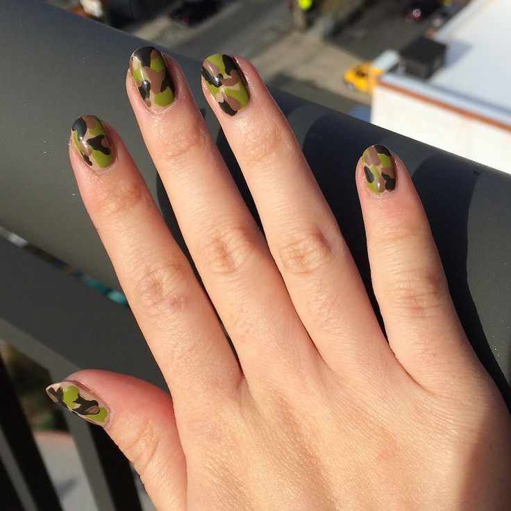 военный маникюр цвета хаки military manicure