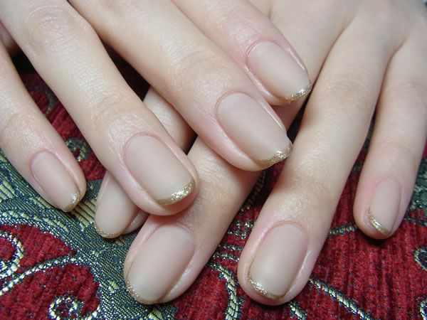 маникюр бежевого цвета beige manicure