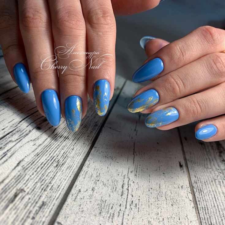 Голубой маникюр на длинные ногти