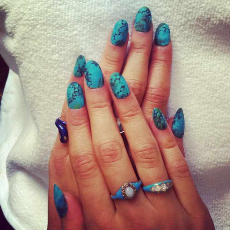 маникюр бирюзового цвета turquoise nail polish 