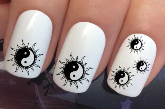 nails yin yang black and white sun 