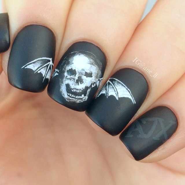 дизайн ногтей на праздник хэллоуин Halloween Nail Design 