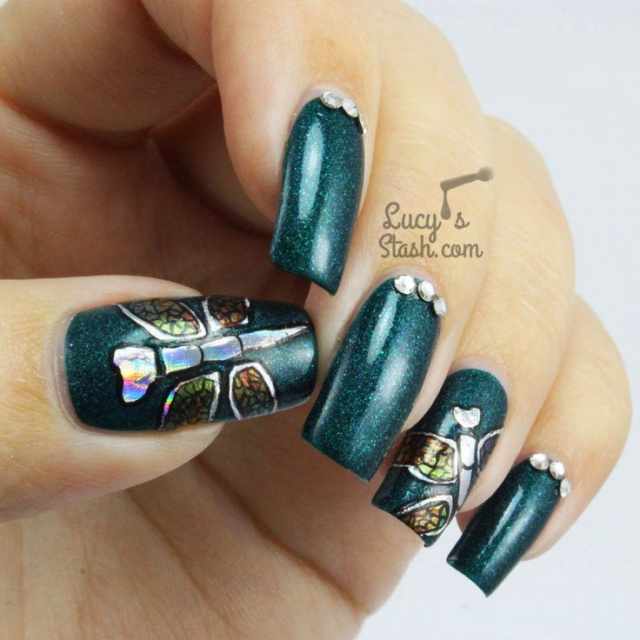 дизайн ногтей стрекоза зелёный 