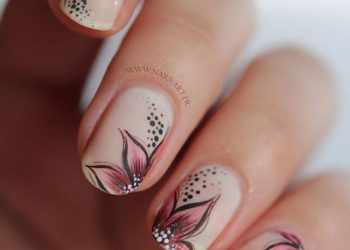 JamAdvice_com_ua_spring-nail-flowers-37