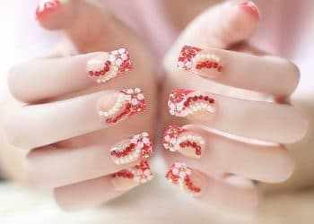 JamAdvice_com_ua_Wedding-manicure-with-rhinestones-2