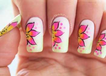 JamAdvice_com_ua_spring-nail-flowers-39