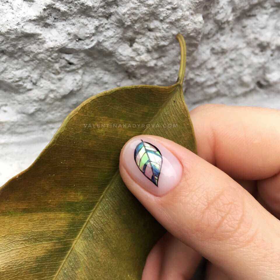 весенний маникюр на маленькие ногти