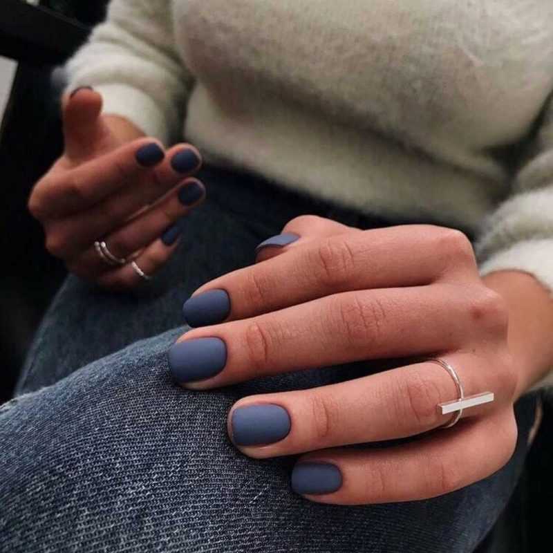 матовые синие короткие ногти