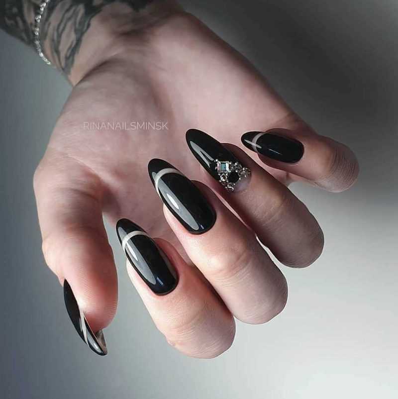 black-nails-143