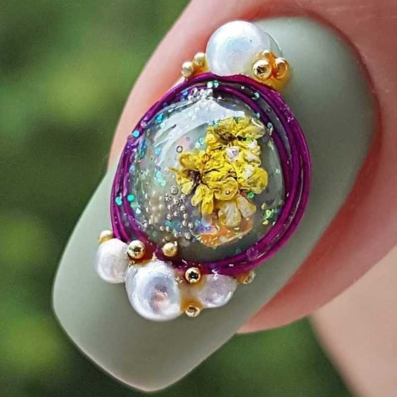 сухоцветы на ногтях